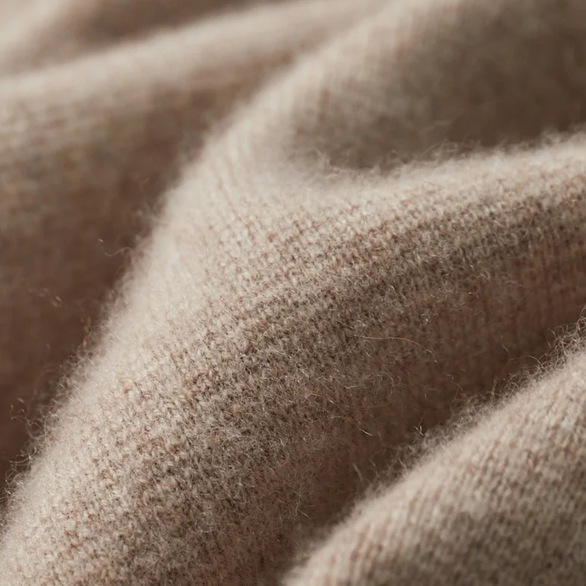 Men's Merino Wool Notch Collar Cardigan - detail